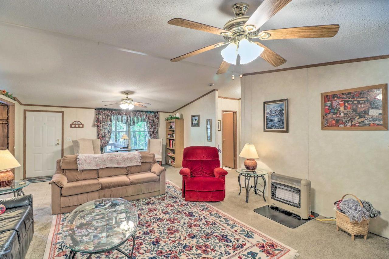 Greers Ferry Getaway With Deck And Lake Access! Fairfield Bay Exterior photo