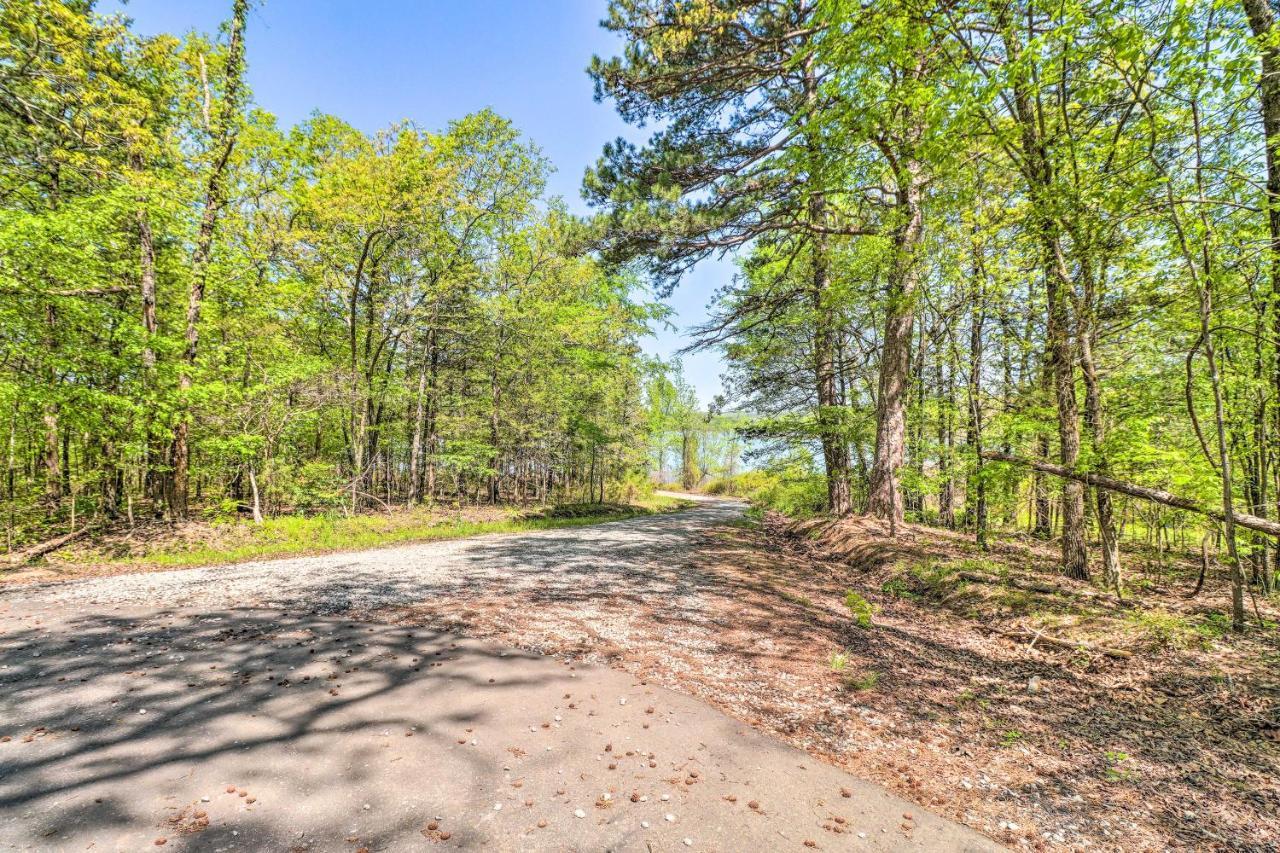 Greers Ferry Getaway With Deck And Lake Access! Fairfield Bay Exterior photo